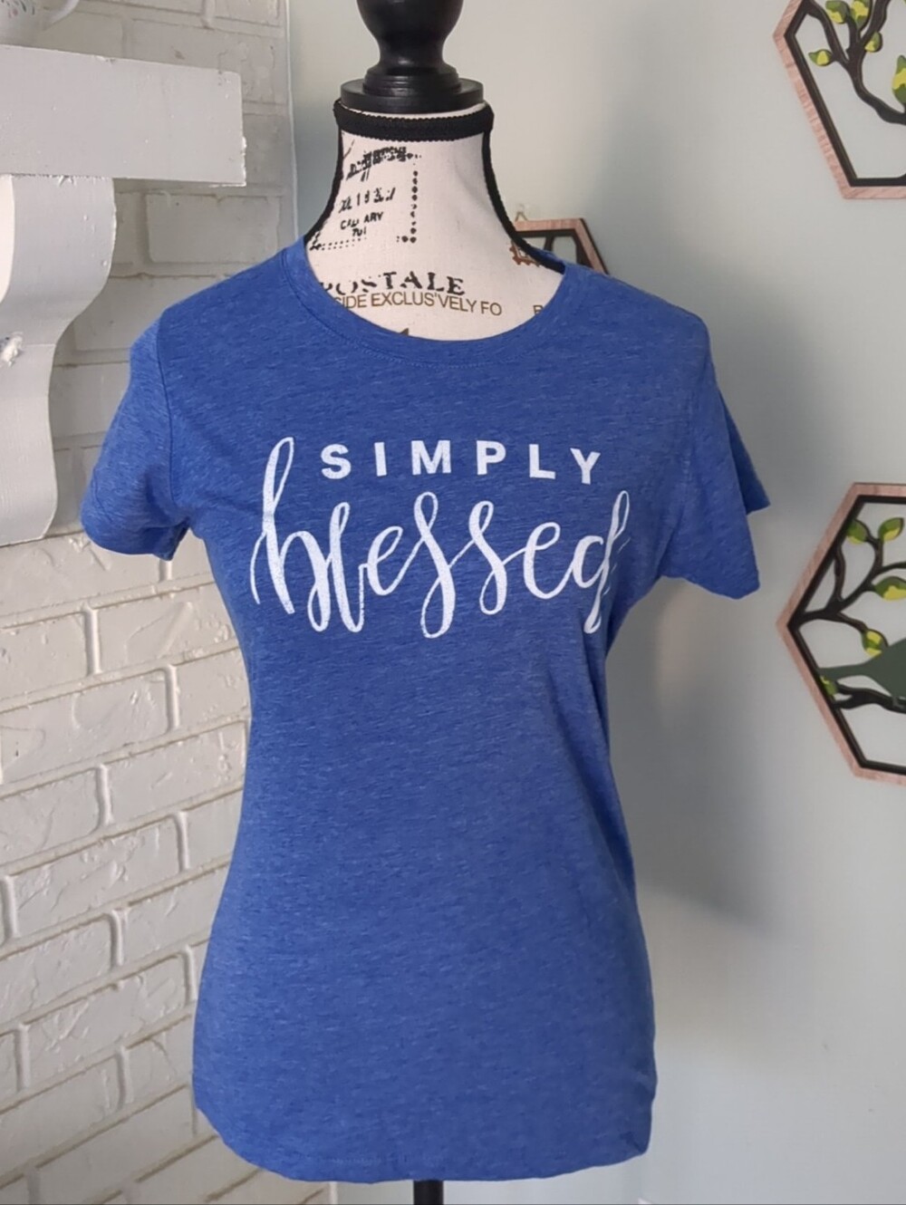 **3/$10** Next Level Top Size Medium